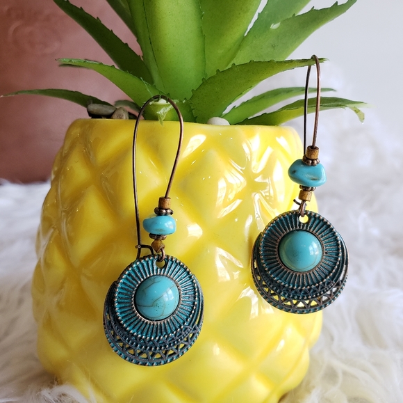 Jewelry - Retro boho turquoise drop earrings